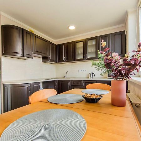 Super View, Luxury Apartment Near Chernihiv Metro. Киев Екстериор снимка