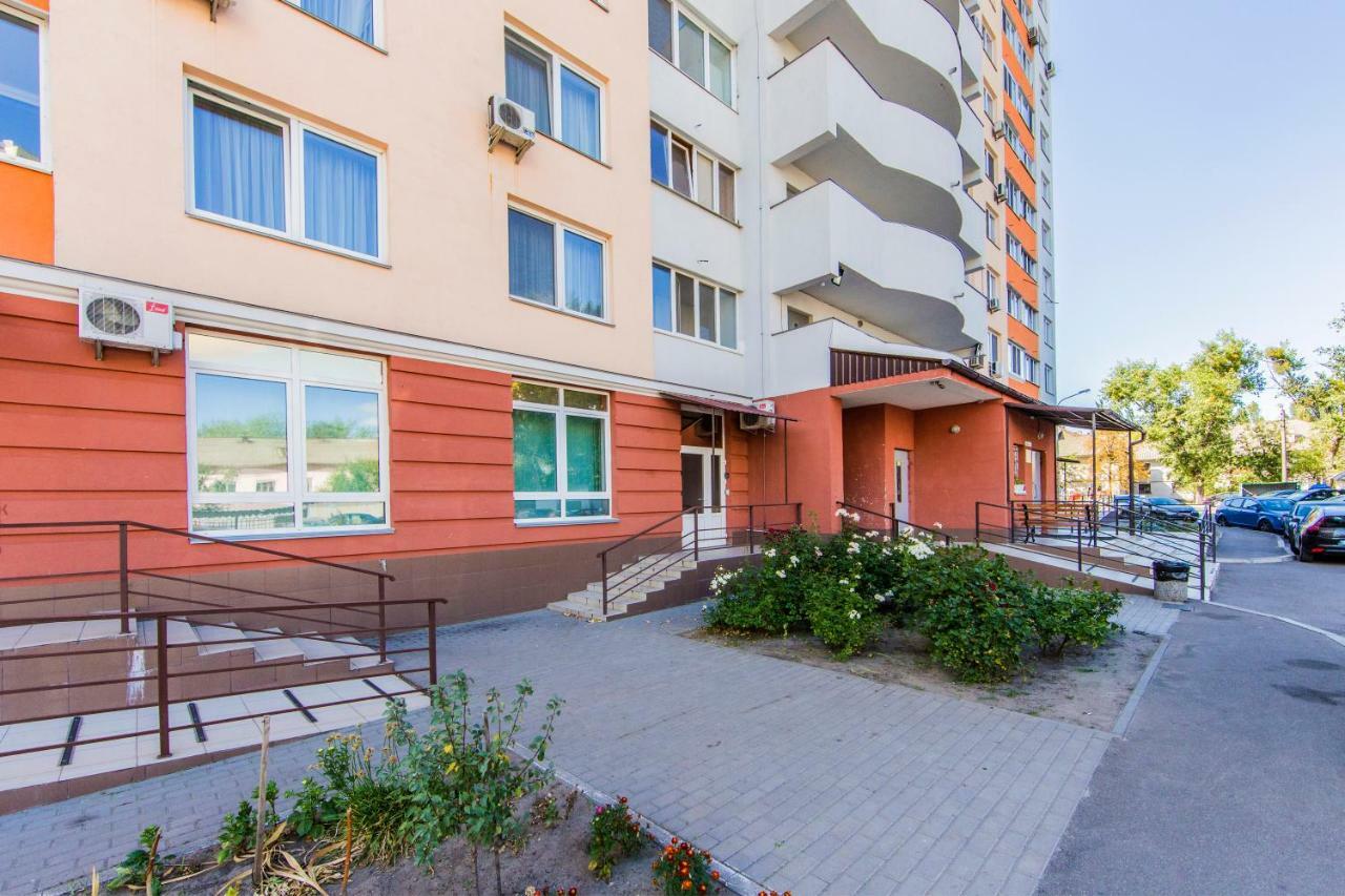 Super View, Luxury Apartment Near Chernihiv Metro. Киев Екстериор снимка