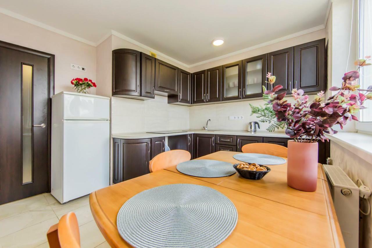 Super View, Luxury Apartment Near Chernihiv Metro. Киев Екстериор снимка