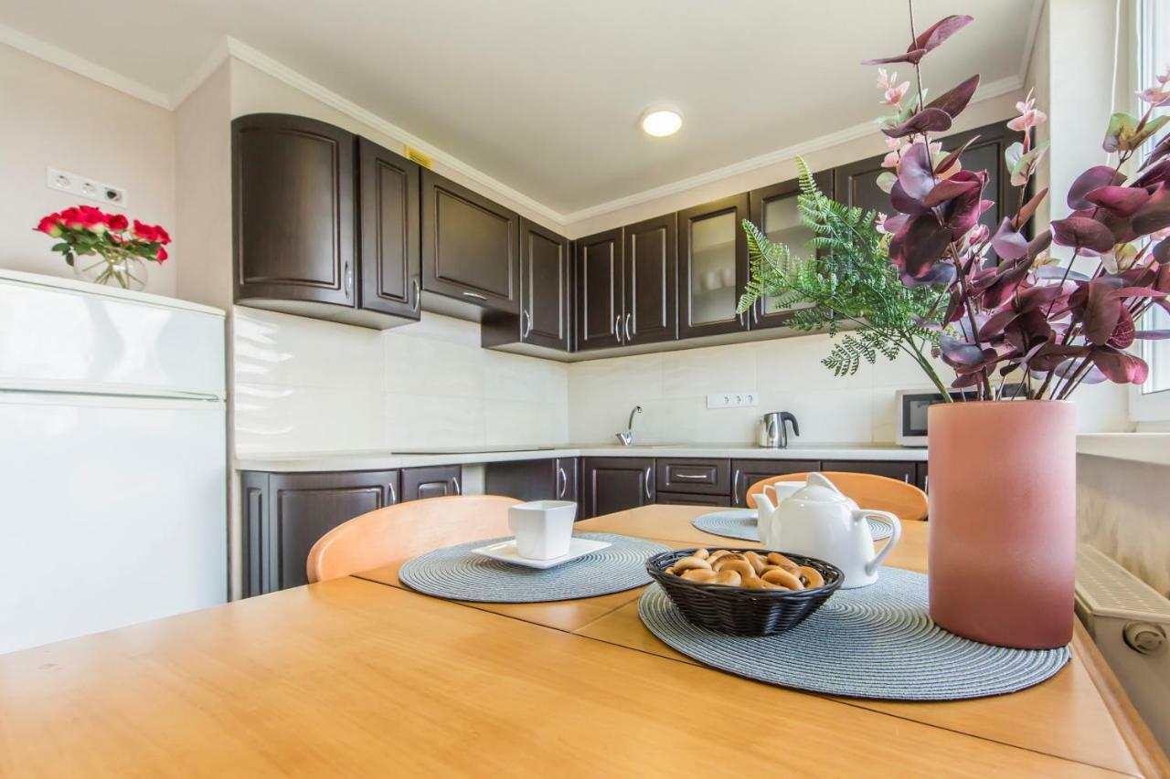 Super View, Luxury Apartment Near Chernihiv Metro. Киев Екстериор снимка